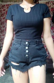 Product Review of 10pcs Tops Bundle Promo | Comfortable and Stylish Women's Wear | Perfect Mix of Blouses and Shirts | Ideal for Dressing Up or Casual Looks | Must-have Collection for the Modern Filipina Woman from Z**❤ 2