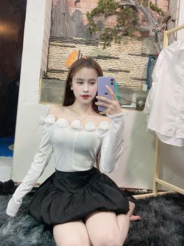 Product Review of Set Váy Bí Phồng Mix áo Trễ Vai Nhiều Hoa from t**o 2