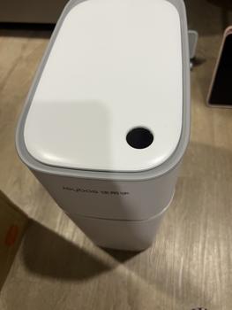 Product Review of Joybos ถังขยะดูดถุง ถังขยะอัจฉริยะ N21D1 (XCF21) / ZOLELE Smart Trash Can TC01 ถังขยะดูดถุงขยะอัจฉริยะ 9L รุ่น Intelligent slit suction bag trash can  (ใช้ถ่าน 2A4ก้อน) from L**4 0