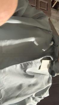 Product Review of Áo khoác dù nam nữ - Áo gió màu xám viền sọc đen có dây rút điều chỉnh lai cao cấp from Đ** L**🙈 0