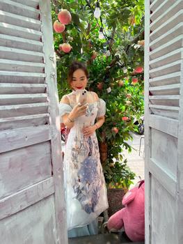 Product Review of Aó Dài; Áo dài cách tân Thanh Nga tay bồng tiểu thư đính kết Women Dress from W**✅ 0