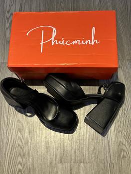Product Review of (Phúc Minh) GIẦY Cao Gót Nữ Bít Hậu Trơn Chất Liệu Da Mờ Mũi Vuông 10 phân (Phom rộng) Shoes giàycaogót DéP giay cuoi bup Women giay  7 from T** N**💭 2