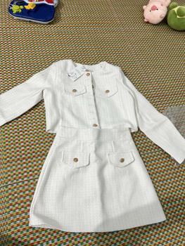 Product Review of (ẢNH THẬT HÀNG CHUẨN L1 ) Set dạ tweed tiểu thư cao cấp dày dặn , Set Áo khoác dạ croptop hách dáng đẹp chất dạ xịn from M** L**h 0