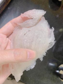 Product Review of Tổ Thô AB (tổ lớn) GIÀ ĐẸP ÍT LÔNG - Tổ Yến biển Miền Trung from e**😝 2