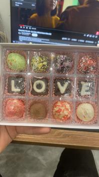 Product Review of Hộp Kẹo Socola  Valentine 12v - 9v siu ngon ( full túi + thiệp) . Chocolate from D**y 1