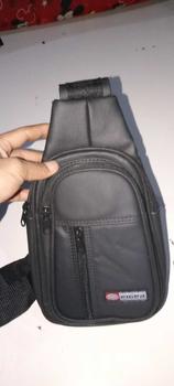 Product Review of Waistbag Tas Selempang Hitam Polos Pria dan Wanita Waterproof/Antiair Pinggang Slingbag waistbag casual wesbek kecil merah maron from M** S**] 1
