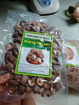 Product Review of Chân Nấm Hương Khô Việt Nam túi 1kg from m**g 0