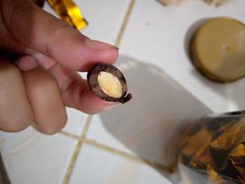 Product Review of Dking coklat almond isi 4 toples ( COD )  kacang almond utuh lapis coklat from R**i p**h 2