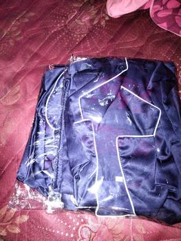 Product Review of paket couple piyama satin silk (cp) from D**y A**n E**a 0