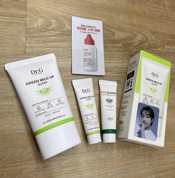 Product Review of (Quà tặng 1 Nước tẩy trang 30ml)Kem chống nắng thuần vật lý cho da nhạy cảm Dr.G Green Mild Up Sun+ SPF50+ PA++++ 50ml from C**🦀 0
