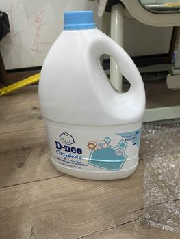 Product Review of COMBO 2 Can Nước giặt Dnee MÀU XANH DƯƠNG, hương thơm thanh mát from T**n N** 0