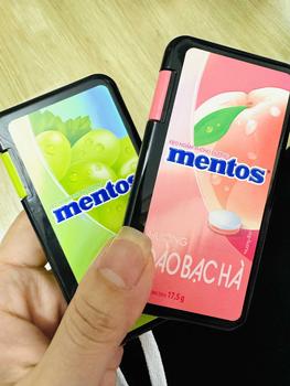 Product Review of COMBO 6 Kẹo ngậm không đường Mentos Hương Đào/Nho Bạc Hà (6 hộp nhựa) mang đến hơi thở tươi mát from M**🍓 2