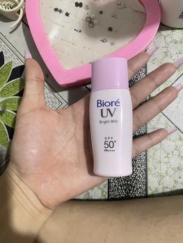 Product Review of Sữa Chống Nắng Bioré SPF50+/PA+++ 30ml UV Bright Milk | HASAKI BEAUTY from T**🫀 0