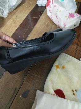 Product Review of รองเท้าเดี่ยวผู้หญิงอเนกประสงค์และทันสมัย รองเท้าทำงานไม่เหนื่อยหลังจากยืนเป็นเวลานาน ชุดทำงานสัมภาษณ์สีดำ รองเท้ามืออาชีพ รองเท้าส้นสูงพื้นนุ่ม รองเท้าผู้หญิงส้นหนา from M**3 1