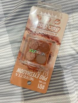Product Review of ( Special ) Merrezca Pro Eyeshadow Palette อายแชโดว์ครบจบในพาเลทเดียว มีทั้งเนื้อแมท ชิมเมอร์ และกลิตเตอร์ from ล**อ 0