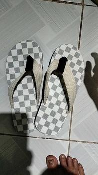 Product Review of [3]  Dép Xỏ Ngón Nam,Dép Tông,Dép Đi Biển Bề Mặt Hoạ Tiết Caro Kết Hợp Quai Dù Đế Cao Su Sandal depnamdep 2024 dép dibien depkep nam DéP Nhung from 🌿**🐃 0
