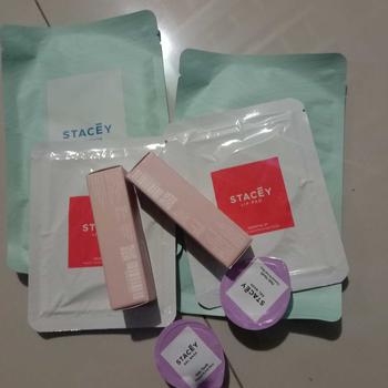 Product Review of Stacey Healthy Pout Lip Serum - Make Up Lip Serum Korea Vitamin Bibir from h** 0