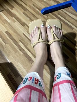 Product Review of ( chân tròn tăng size) Dép Kẹp Nữ Dây Tròn Quai Xoắn Da Mềm cao 1cm DéP Shoes GiàY Đế Bằng dép Ong from M** d** h** ** 0
