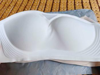 Product Review of Áo Lót Nữ Su Đúc Không Dây Mút Mỏng Nâng Độn Vòng 1 Tạo Khe Không Gọng Chống Xệ Gom Quả Áo Bra Nữ Su Đúc Không Dây Chống Tụt Không Gọng Không Đường May Hạn Chế Lộ Viền Lộ Mỡ Lưng -- VN240301 from t**g 0