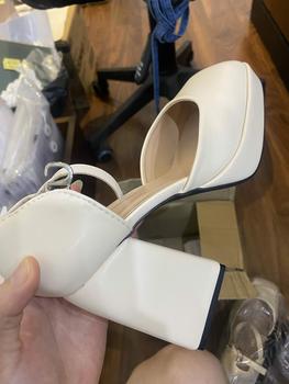 Product Review of (Phúc Minh) GIẦY Cao Gót Nữ Bít Hậu Trơn Chất Liệu Da Mờ Mũi Vuông 10 phân (Phom rộng) Shoes giàycaogót DéP giay cuoi bup Women giay  7 from H**H ** 1