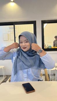 Product Review of IKAT RAMBUT CEPOL SCRUNCHIE BAHAN TILE UKURAN JUMBO Karet from M** M**g M**h B**s 1