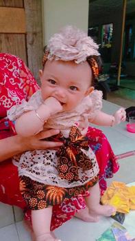 Product Review of kebaya bayi dan anak warna moca//tedak sinten//kebaya bayi murah Parsel from R**l J**0 0