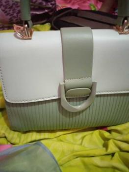 Product Review of JC Tas Fashion Wanita Nadean Series Tas Wanita Handbag Tas Selempang Wanita [1019] Kulit Pu from Z**F S**P 0