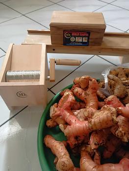 Product Review of Parutan Kelapa Produk MK pakai bearing from A**n A**a 1