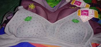 Product Review of Paket isi 3 pcs BH Menyusui Tanpa Busa & Tanpa Kawat / Bra Maternity / Nursing Bra Nyaman from @**5 0