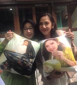 Product Review of Bizzarpillow Bantal Foto Custom Fullprint 40x40 cm BZ021 from m**A 1