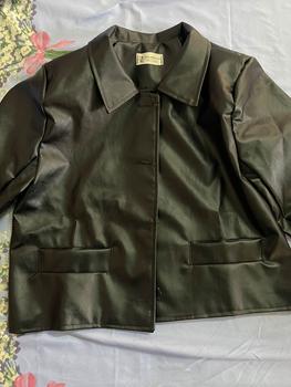 Product Review of Sét Áo khoác Da nữ cổ bẻ 2 lớp mix quần vải ống xuông , phong cách đơn giản  Jacket Women Top áo from H**g S**m 0