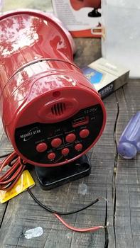Product Review of Loa phóng thanh cỡ đại, kẹp bình acqui 12-20V, ghi âm phát lại, công suất 30W from b**i 0