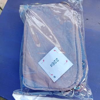 Product Review of 【only bags】A26 กระเป๋าถือ 7 นิ้ว กระเป๋าสะพาย ใส่โทรศัพท์ได้ งานแฟชั่น งานสวย from T**💒 2