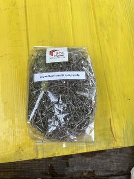 Product Review of ตะปูเข็ม ตะปูหัวเล็ก ตะปูตอกไม้ ตะปูหมุดเย็บกระทง 7/8X19 ขนาด ตรามือ ใช้สำหรับทำกระทง และเฟอร์นิเจอร์ from โ**🌈 1