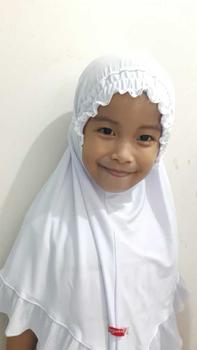 Product Review of Hijab kerut sekolah anak TK - SD (4-8Tahun) Jersey Kerudung Instan from C**m 0** 0