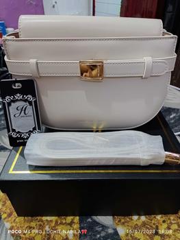 Product Review of PAKET RESELLER PUSAT JIMSHONEY SEMARANG (ISI TAS JAM DOMPET) from U**a 0