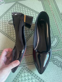 Product Review of Giày Cao Gót 3p Da Bóng Sai 35-42 Fom Chuẩn Đế Cao Su Chống Trơn - Shoes Jean from T**t 0