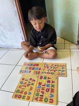 Product Review of Mainan Edukasi Anak Paket Puzzle Kayu Isi 1/2/3/4 Pcs Huruf Hijaiyah Arab Huruf Besar Kecil Angka 0-20 from L**1 2