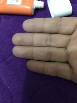 Product Review of Kem Lười Làm Trắng Gluta, 4 Cái / bộ, Làm Sáng Màu Da, Che Phủ Vết Thâm Mụn, Lâu Trôi, Dưỡng Ẩm, Trang Điểm from B**n 0