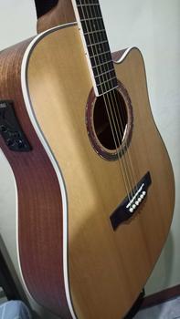 Product Review of Pulse GB41SEQ Solid Spruce Top Dreadnaught Acoustic Guitar from E**J 1