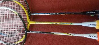 Product Review of (21lbs) BUNDLING 3 Raket Badminton dan 3 Grip from r**_ 1
