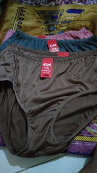 Product Review of CD Wanita Golden Nick GN Terang/Gelap/Pastel/Motif - Lembut dan Nyaman - Semi, Katun Cewek from C**h a** 0