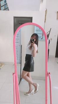 Product Review of Chân váy da 4 khuy 2 túi nắp from p**1 0