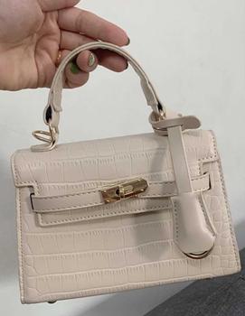 Product Review of Túi Xách Nữ H.M Đeo Chéo Đeo Vai Quai Xách Da Pu Vân Cá Sấu Mix Khăn Đi Tiệc Đi Chơi Sang Chảnh MIQI BAG TX-103 from H**g T** B**h H** 0
