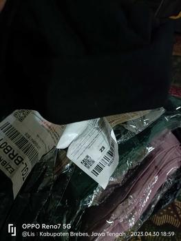 Product Review of pashmina instan oval inner 3in1 variasi lubang telinga/jilbab instan/pashmina ceruty babydol/ from L**n 0
