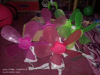 Product Review of CG CHENG Clip Electric Fan 5/4Wheel, Clover Fan Anti-Heat Portable Clip ELectric Fan, clip fan for students, for work, for office, domitory use, bed, table, soft fan, big wind from J**e ❤** 2