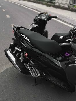 Product Review of Tem nổi Honda Click - Thiết Kế Tráng Gương from u**6 1