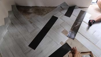 Product Review of 0-NUTR 91cm*15cmFloor Mat Stickers Waterproof Self Adhesive PVC Wooden Vinyl Plank Tiles For Home Flooring Decor from v**7 2