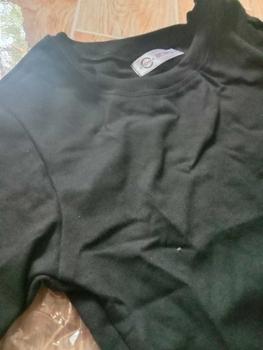 Product Review of Áo croptop ôm nữ trắng đen cotton OZENKA , áo crt thun gân body đẹp basic sang chảnh dưới 55 kg Cổ Tròn Áo Thun from Y**i 0