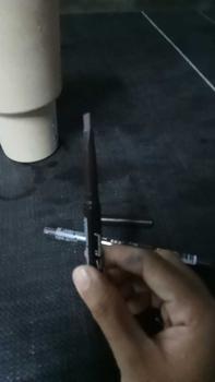 Product Review of Mai Ou Li 3D ปากกาเขียนคิ้วหลายเอฟเฟกต์ แปรงเขียนคิ้วหมุนได้สองหัว มีให้เลือก 5 สี กันน้ำ และทนทาน ปากกาเขียนคิ้วทรงสามเหลี่ยมไม่ใช่เรื่องง่ายสำหรับผู้เริ่มต้นที่จะเลอะ ปากกาแต่งหน้า เจลแท่งเหลว ติดทนนาน กันรอยเปื้อน from K**ń Ș** M**🌈 1